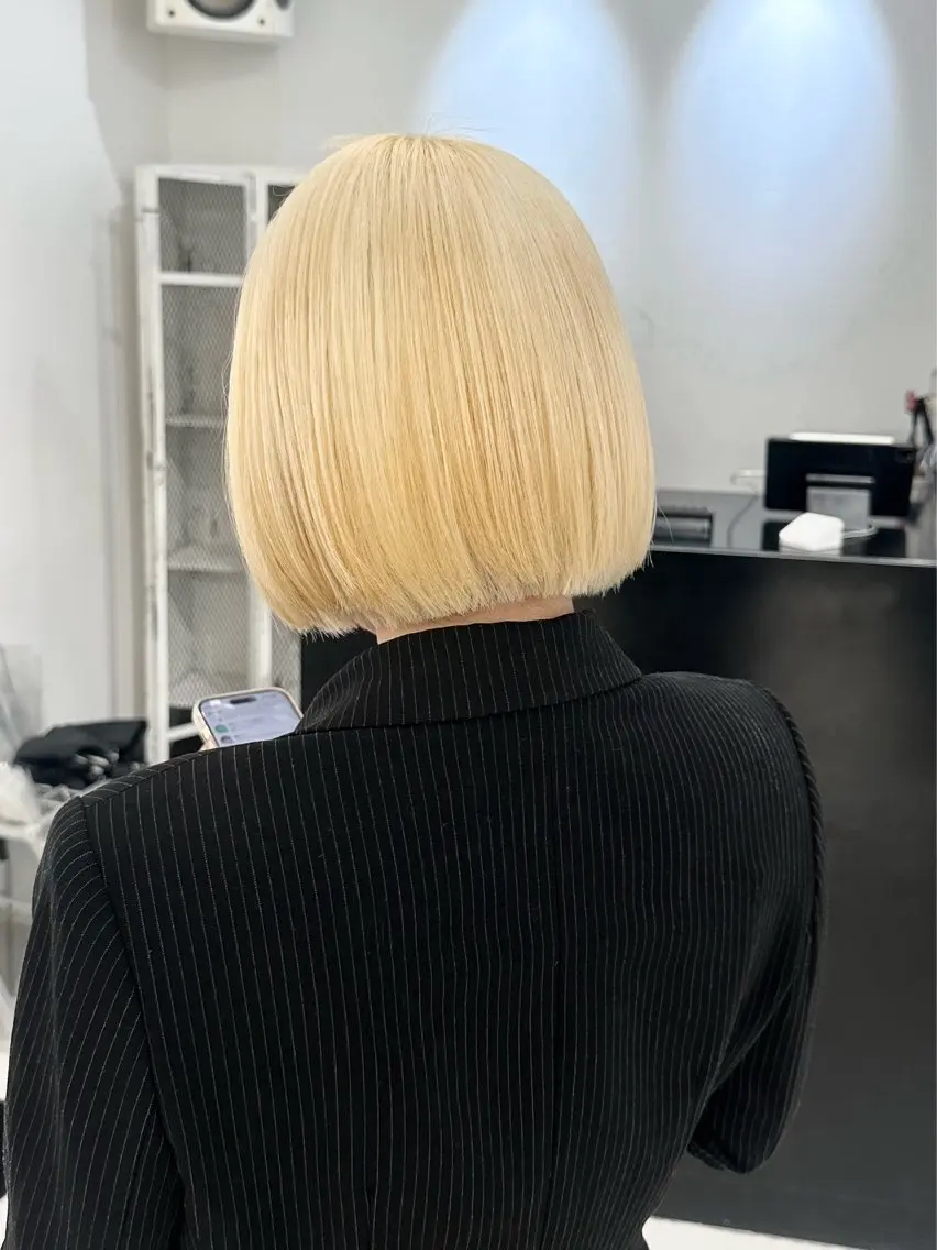 ショート カラー 抜きっぱなしブロンド ブロンド ヘアカラー トリートメント 🎀ミカ/レイヤー/ 韓国ヘア/原宿🎀のヘアスタイル