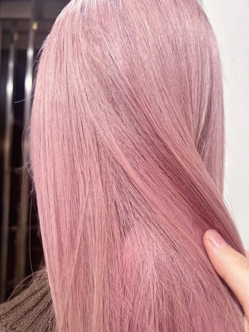 カラー ブリーチ ピンクカラー カット｜ボブショート Suzukaのヘアスタイル