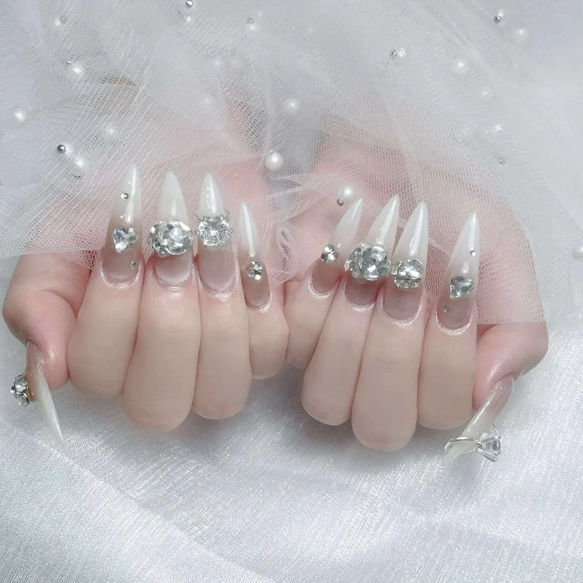 ネイル ハンドネイル ハンドケア Nova Nail Nambaのネイルデザイン