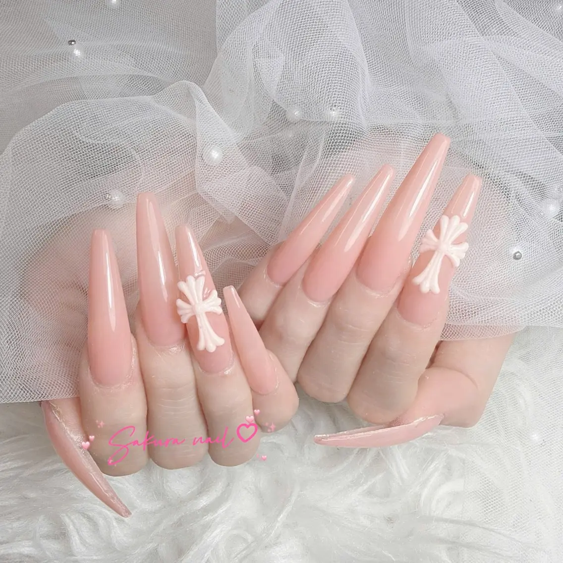 ネイル オーロラネイル クリアネイル フラッシュネイル フレンチネイル ジェルネイル ハンドネイル Sakura Nail Salonのネイルデザイン