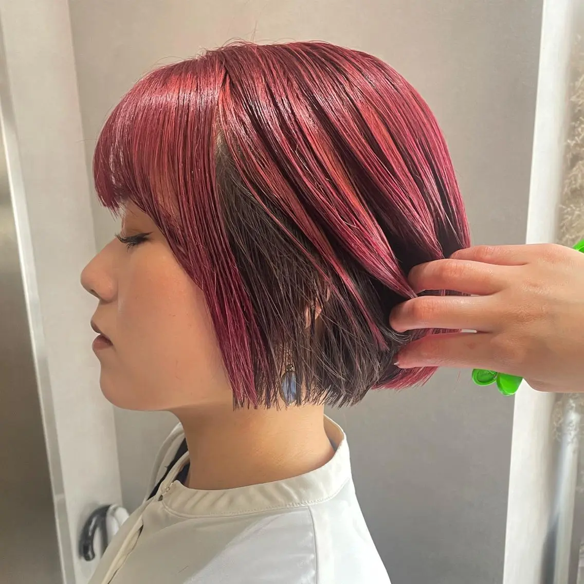 ミディアム カラー ブリーチ yui/ layer cutのヘアスタイル