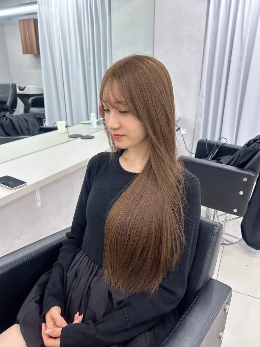 ロング カラー ヘアアレンジ ベージュカラー ブリーチ グレージュ ブリーチなしカラー オリーブベージュ 【代表】 たき〜のヘアスタイル