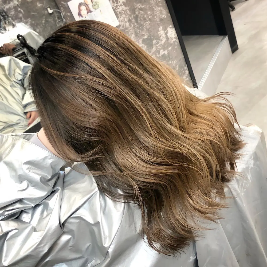 ロング ハイライト レイヤーカット 𝐍𝐄𝐎 𝐉𝐔𝐑𝐈のネイルデザイン