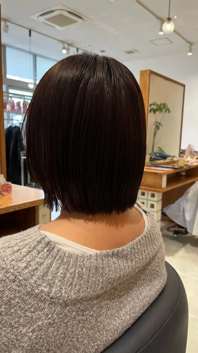 ミディアム カット 加藤 由衣のヘアスタイル