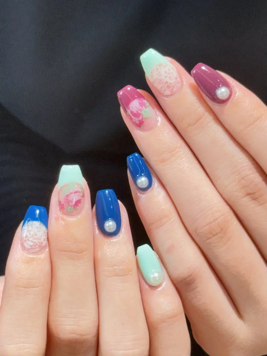 ネイル チークネイル 長さ出し フレンチネイル ガーリー 韓国ネイル ハンドネイル ハンドケア 🦋Yumi Nail🦋Momoのネイルデザイン