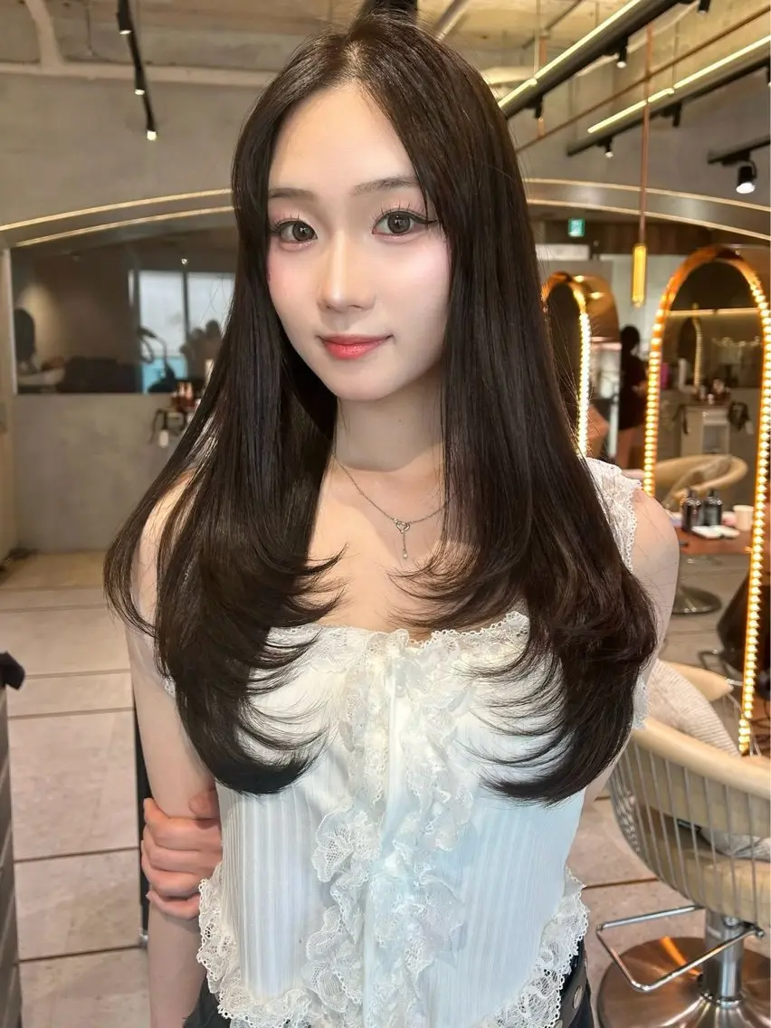 ロング カット 縮毛矯正 トリートメント 🦋高屋敷陸🦋 レイヤー/ハイトーンのヘアスタイル