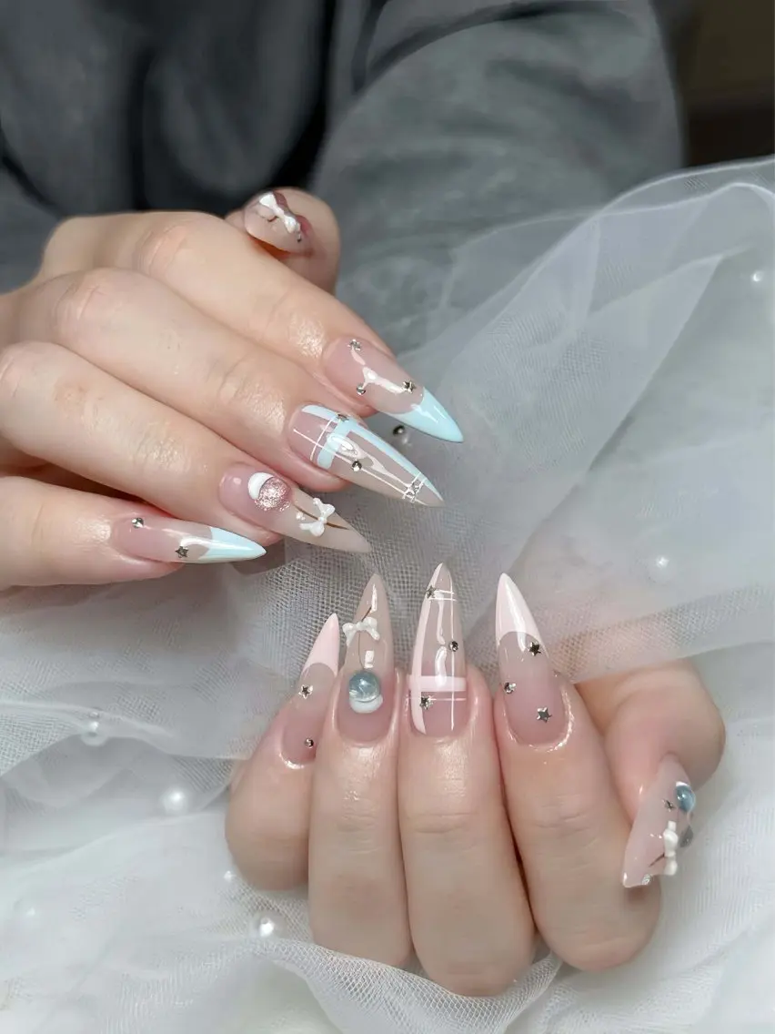 ネイル チークネイル ドット フレンチネイル グラデーション ハート ハンドネイル ハンドケア Eli Muse 新宿ネイルのネイルデザイン
