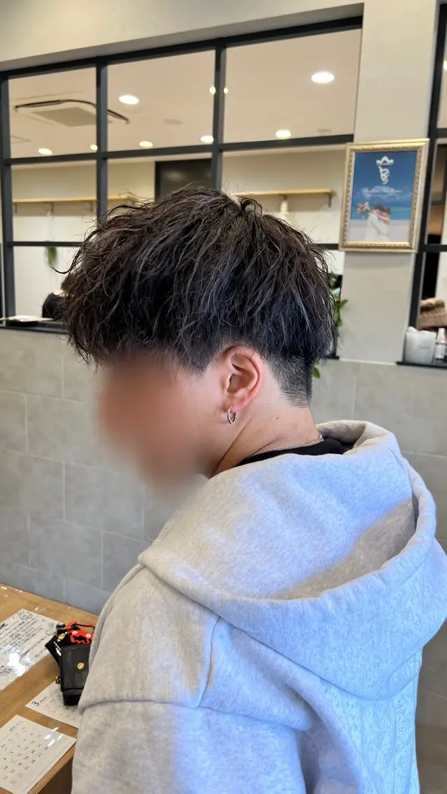 カラー メンズ アッシュ カット ヘアカラー トリートメント 山口 玖瑠美のヘアスタイル