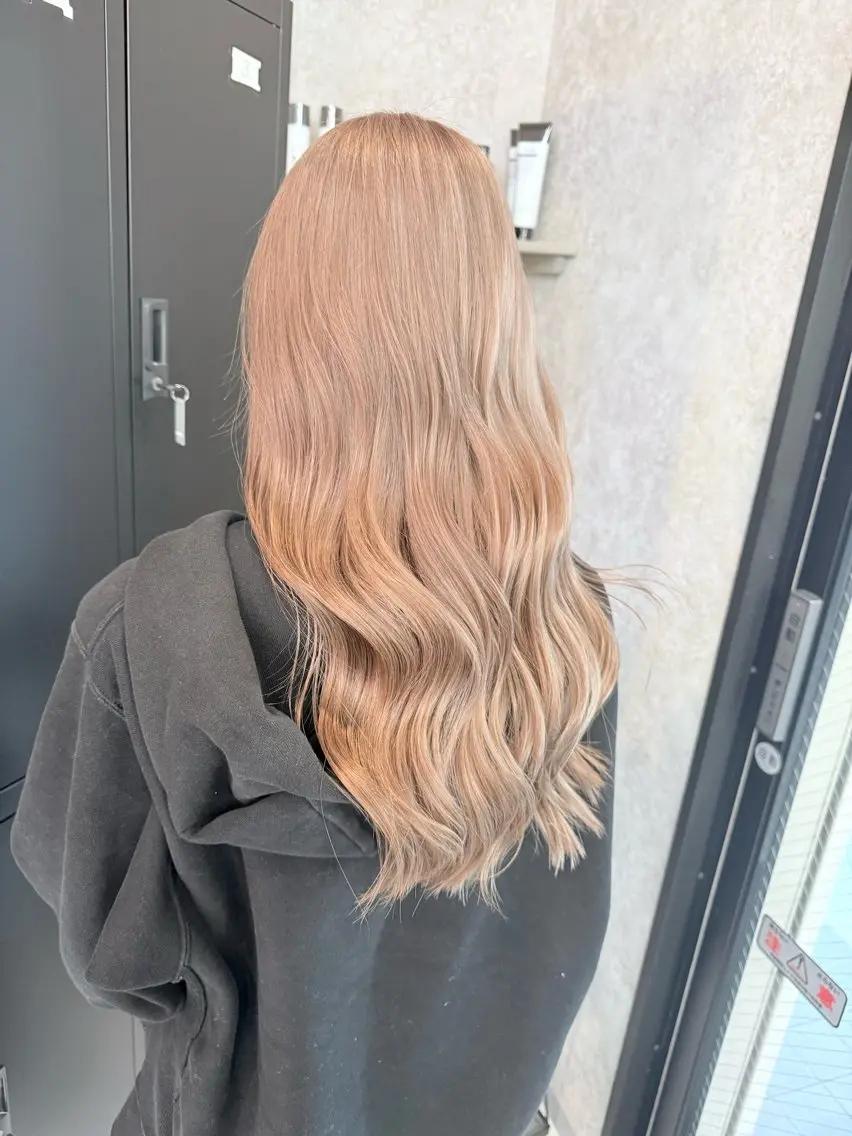 ロング カラー 🌺ハイトーン🌺 矢葺 なぎさ🌺🌺のヘアスタイル