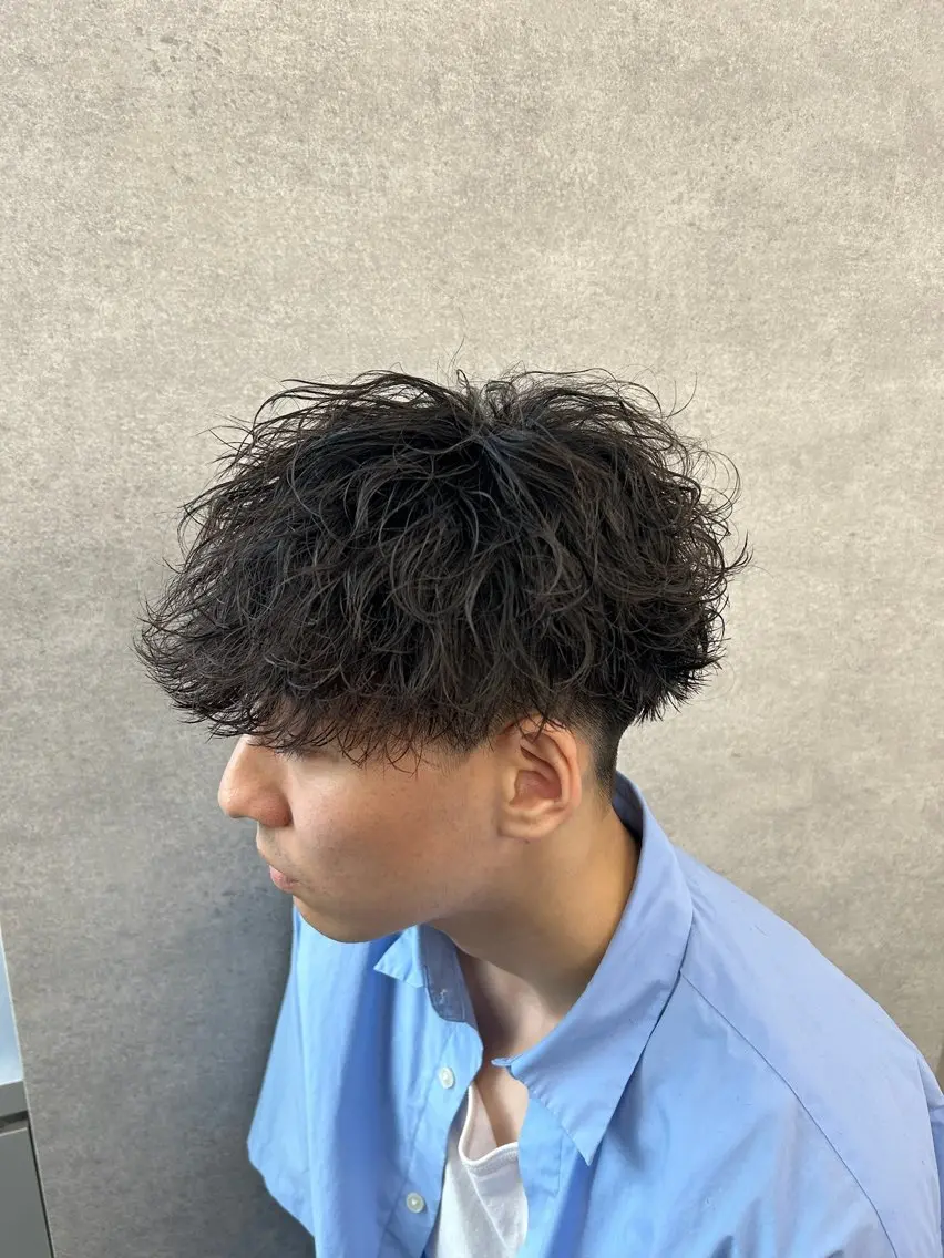 ショート カラー パーマ ヘアアレンジ メンズ キッズ 磯村 翔大のヘアスタイル