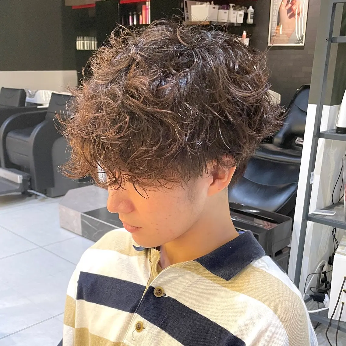 ショート パーマ メンズ メンズパーマ ツイストスパイラルパーマ 波巻きパーマ スパイラルパーマ カット パーマ メンズヘア特化 崎田 成人のヘアスタイル