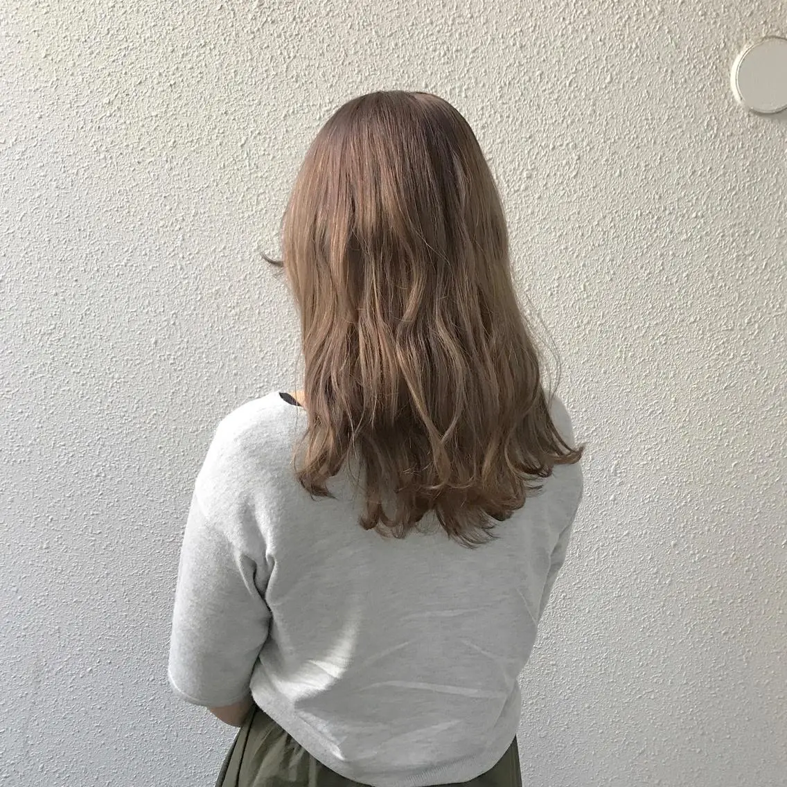 セミロング カラー グレージュ インナーカラー/天神 ブリーチ/吉田のヘアスタイル
