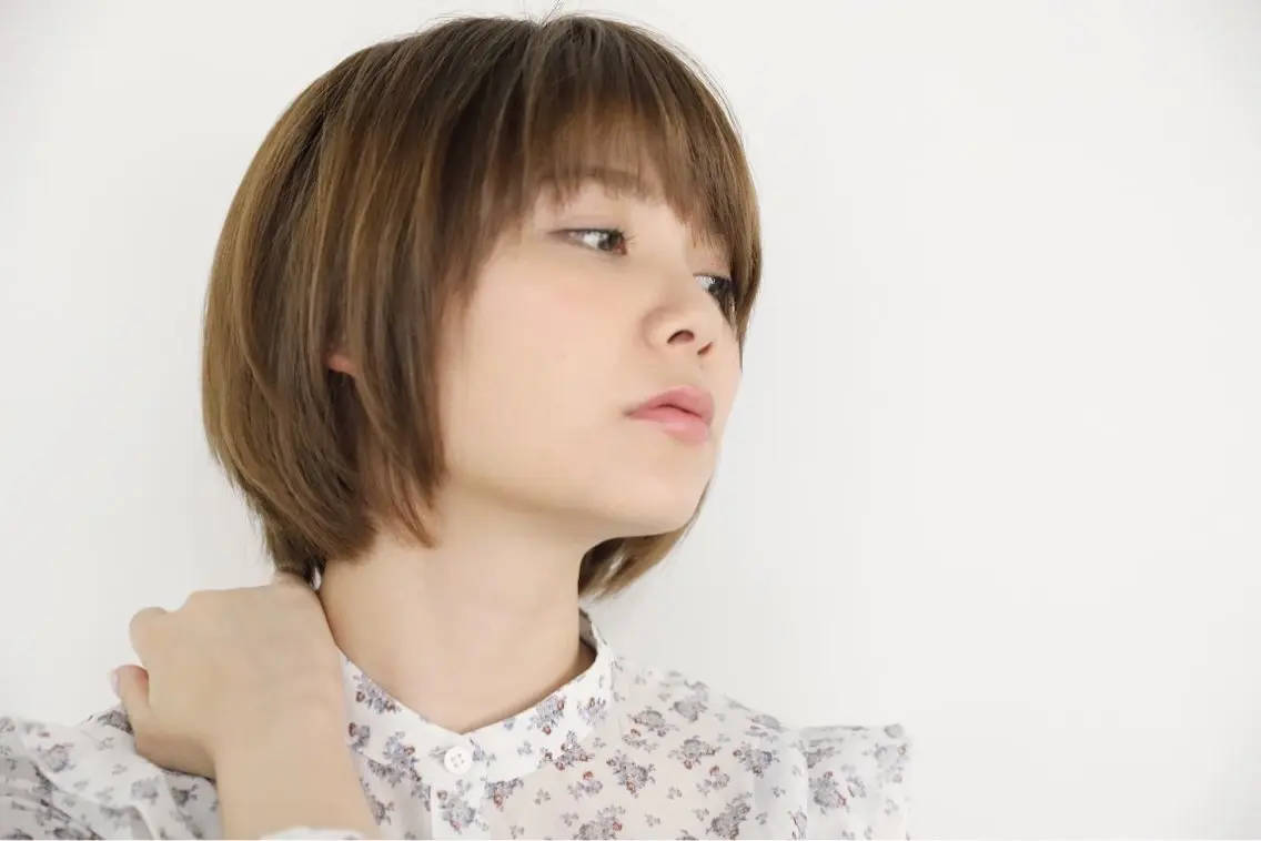 ミディアム ハイライト 髪質改善 小顔カット Endearing 銀座/レイヤーカットのヘアスタイル