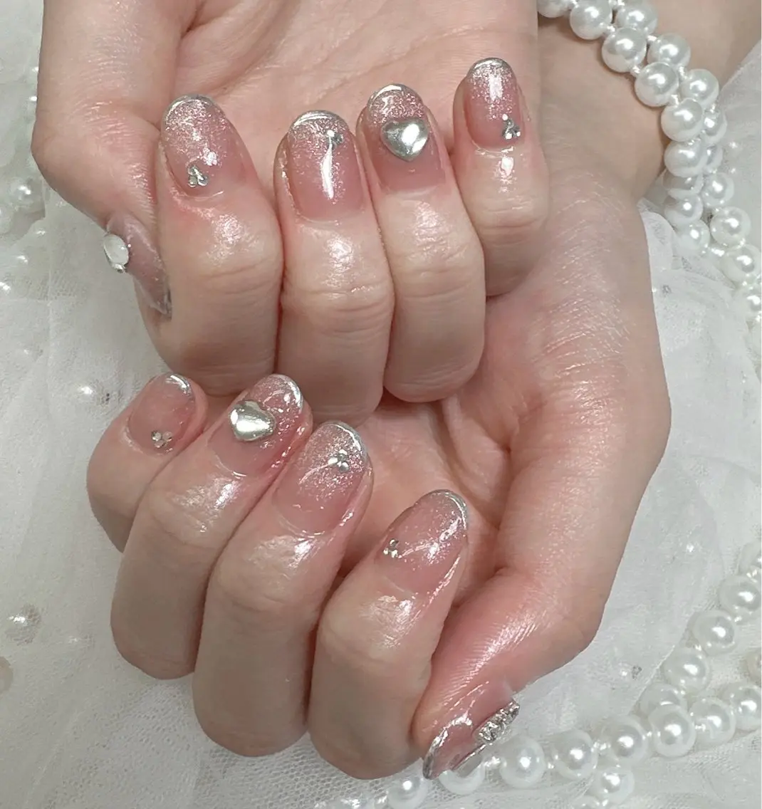 ネイル フレンチネイル グラデーション マグネットネイル ミラーネイル 持ち込み ハンドネイル Pretty Nail Salonのネイルデザイン