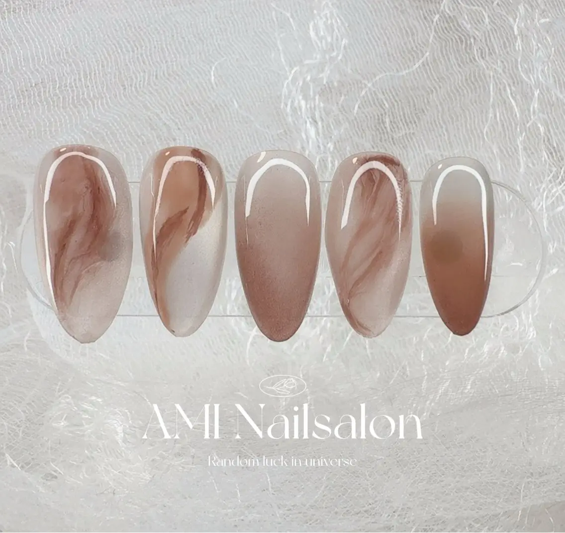 セミロング ハンドネイル AMI Nailsalonのネイルデザイン