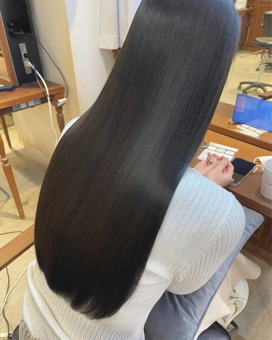 【髪質改善】酸性縮毛矯正+カット+シェノントリートメントの写真