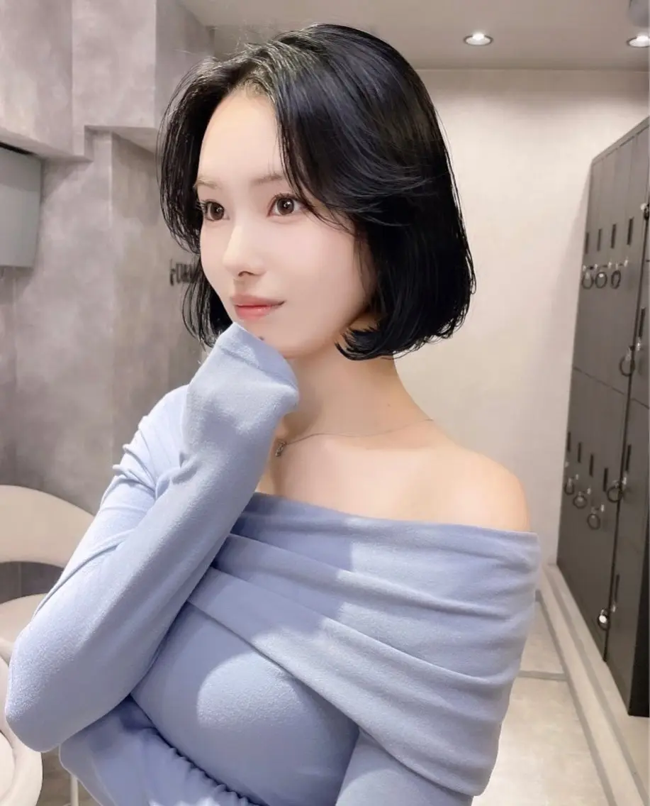 ミディアム fuwari 美白ショコラカラーのヘアスタイル