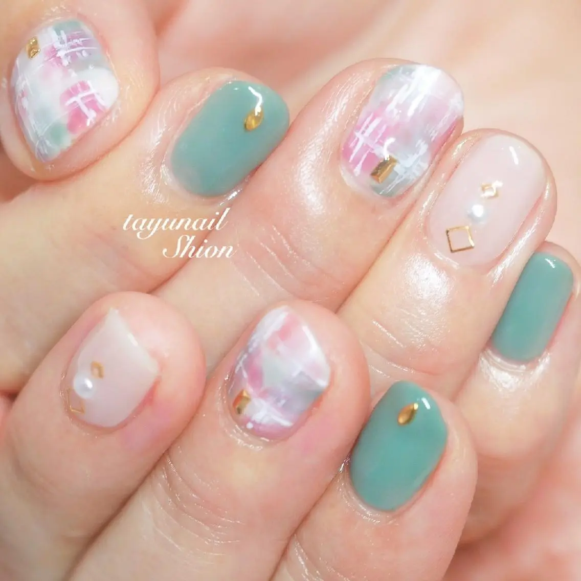 ネイル ブルー ジェルネイル グリーン パラジェル ネイルサロン 【たゆnail】のネイルデザイン