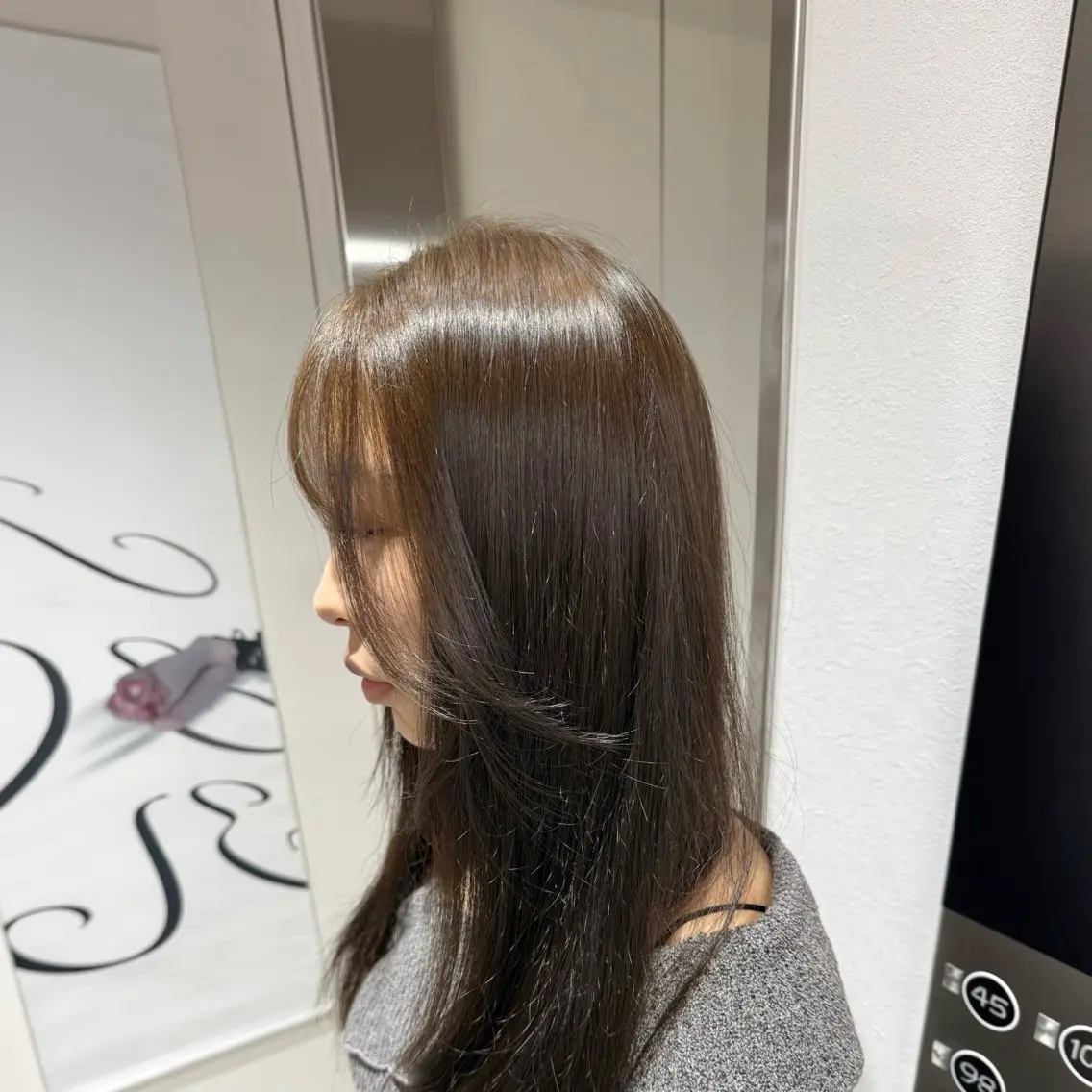ロング カラー 透明感カラー 韓国風ヘア 縮毛矯正 ヘアカラー 西村 龍之介のヘアスタイル