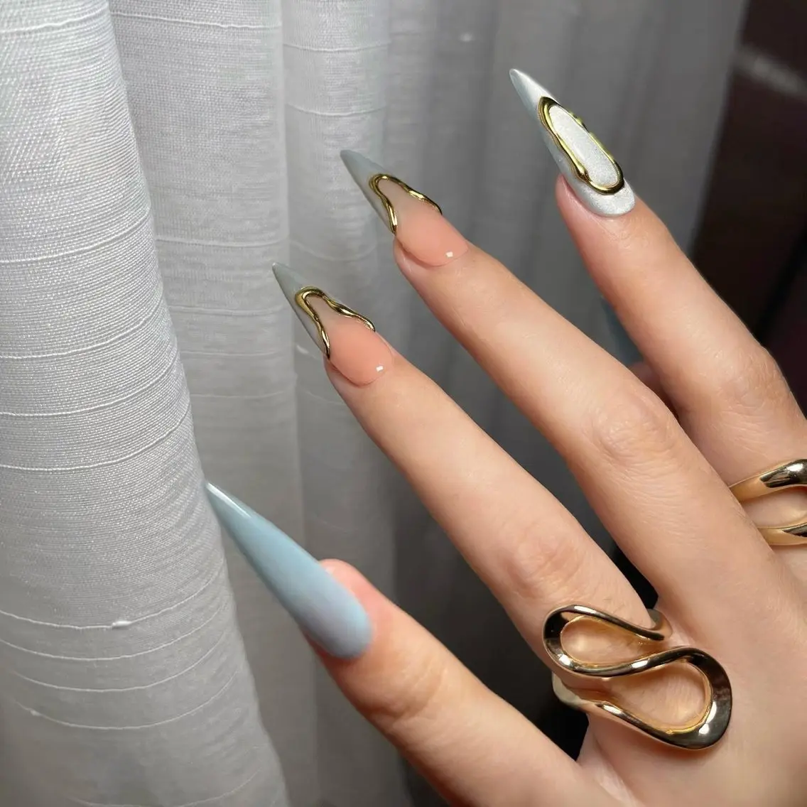 ネイル アートネイル オーロラネイル ブルー チークネイル フットネイル ハンドネイル NAILS168 新大久保店のネイルデザイン