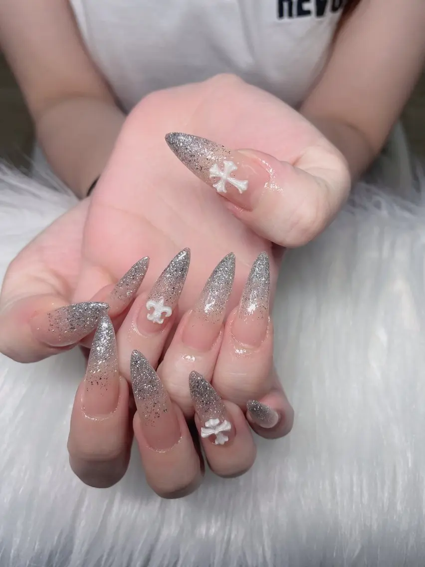 ネイル ハンドネイル Hin Nail 日本橋のネイルデザイン