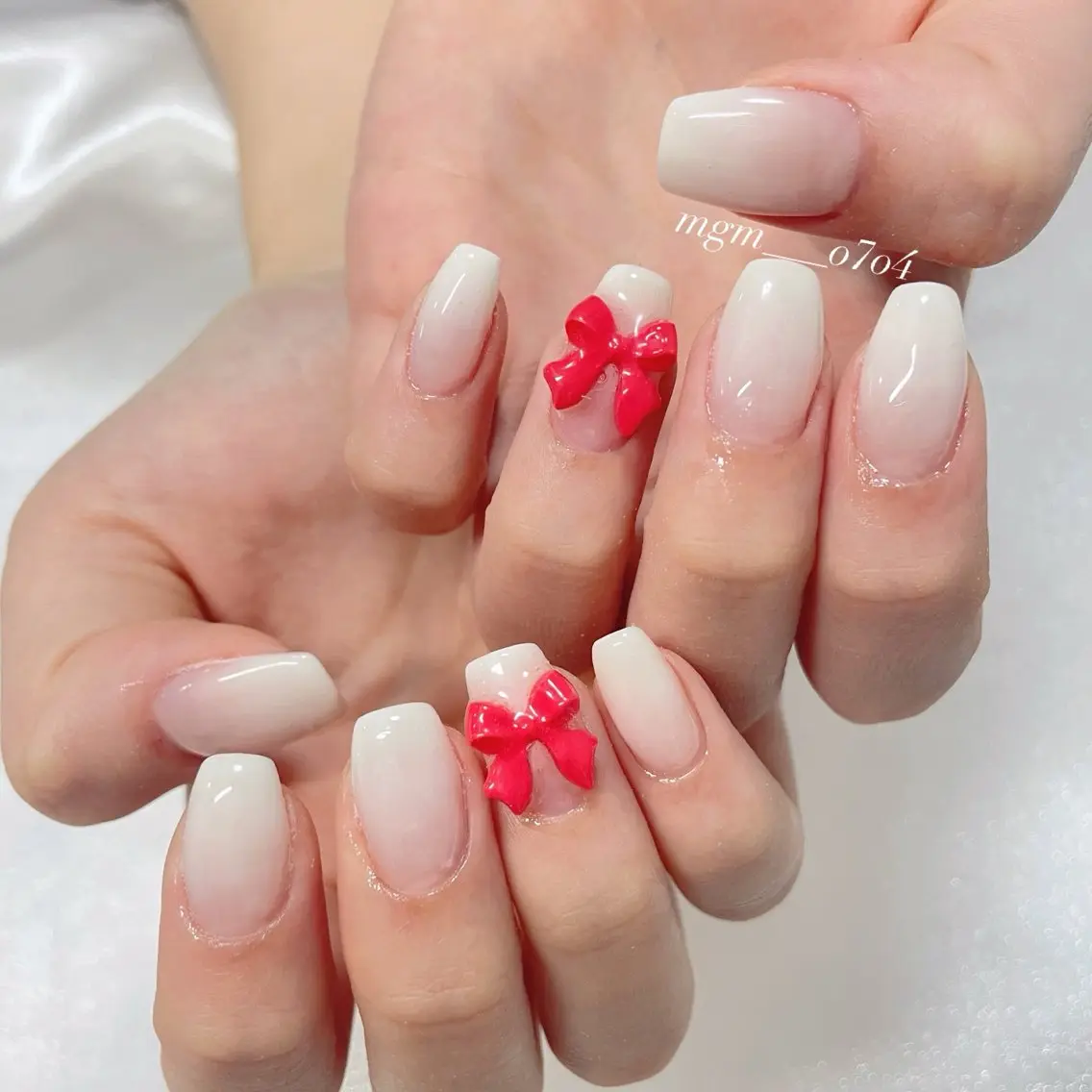 ネイル リボン MoON...❤︎ MeGuのネイルデザイン