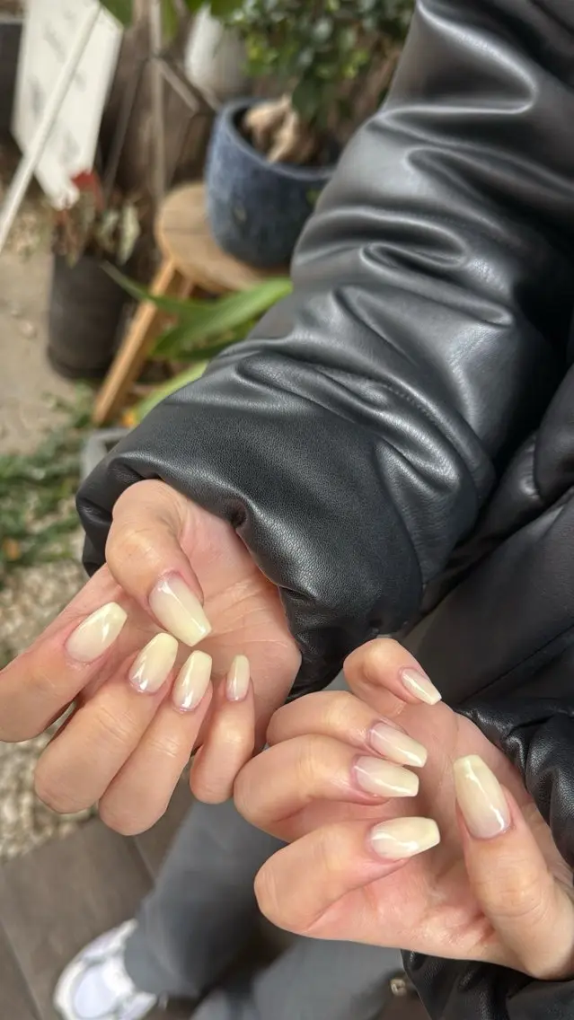 ネイル フラッシュネイル フラッシュマグ フットネイル フレンチネイル 韓国ネイル ハンドネイル SAKU nail 作島茜のネイルデザイン