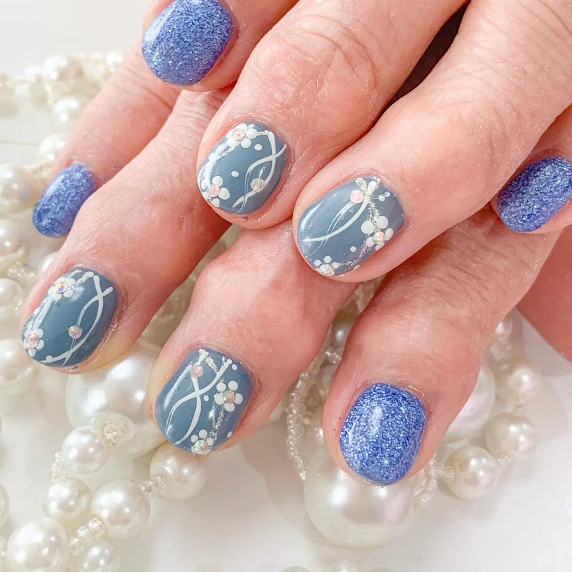 ネイル 💗🪽Tiary Nail🪽💗のネイルデザイン