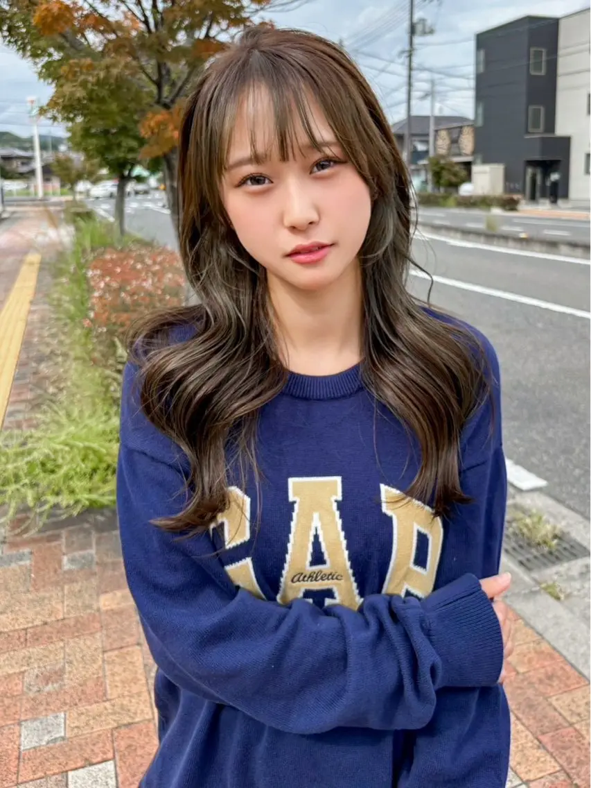 ロング カラー 透明感カラー グレージュ オリーブグレージュ オリーブグレー ヘアカラー 中野 芽郁のヘアスタイル