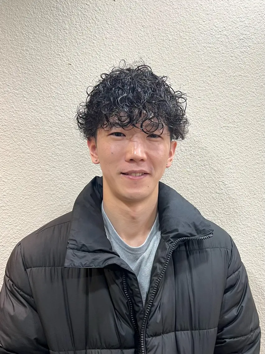 パーマ メンズ マッシュ メンズパーマ メンズツイストパーマ ツイストスパイラルパーマ 波巻きパーマ カット ヘアカラー 茅ヶ崎パーマ特化/ スパイラル/ハルキのヘアスタイル