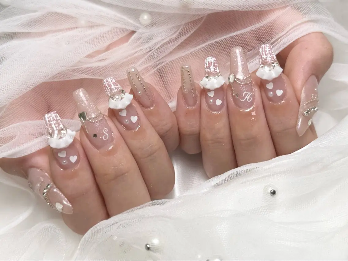 ネイル ハンドネイル Roi〈ロワ〉 Minakoのネイルデザイン