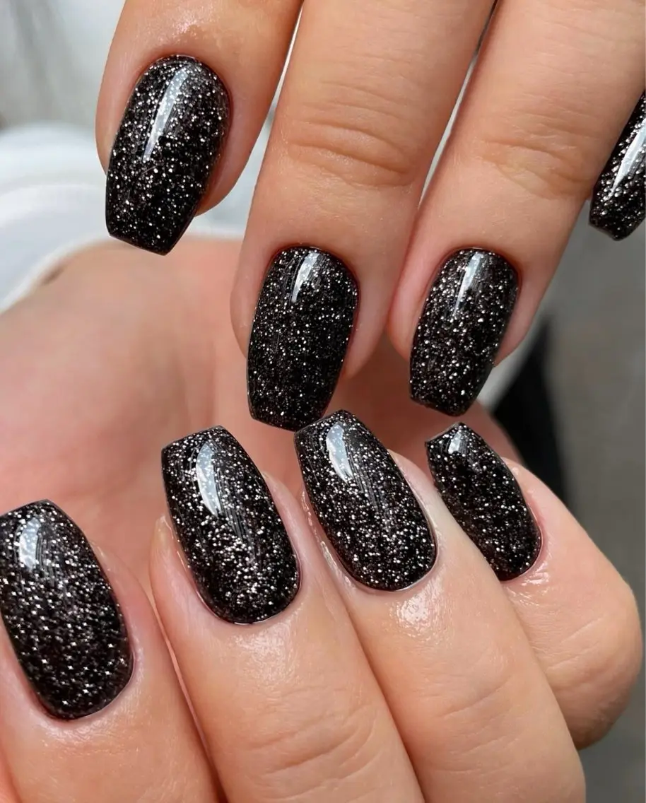 ネイル フレンチネイル キラキラネイル マグネットネイル ミラーネイル ニュアンスネイル ハンドネイル Tira Nailのネイルデザイン