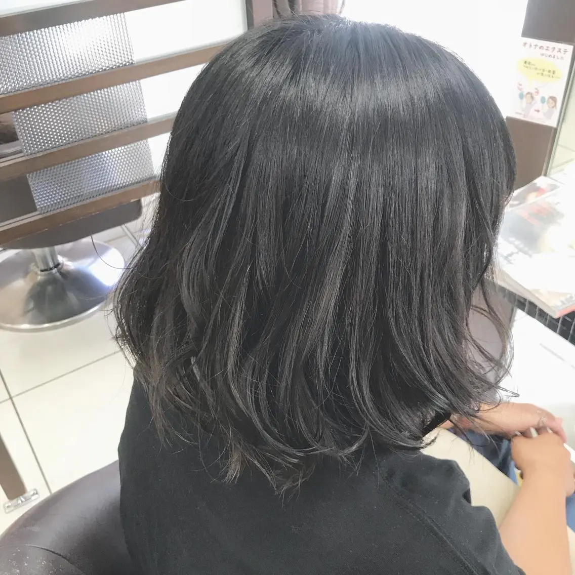 ショート カラー シールエクステ✨️韓 国羽エクステ🪽和希のヘアスタイル