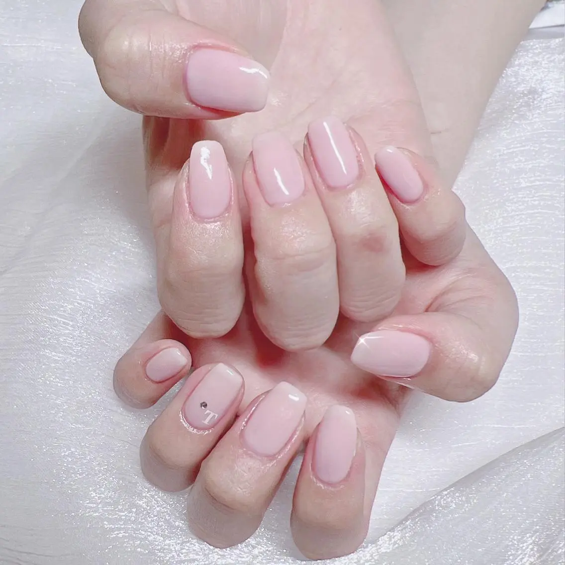 ネイル オーロラネイル フットネイル フレンチネイル ジェルネイル 韓国ネイル ハンドネイル ハンドケア 【ENサロン】 Rei💜Nailのネイルデザイン