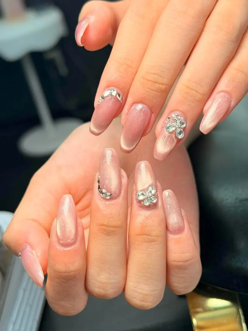 ネイル 韓国ネイル 持ち込み ニュアンスネイル ネイルチップ ハンドネイル Doraemi ANA.CHUOのネイルデザイン
