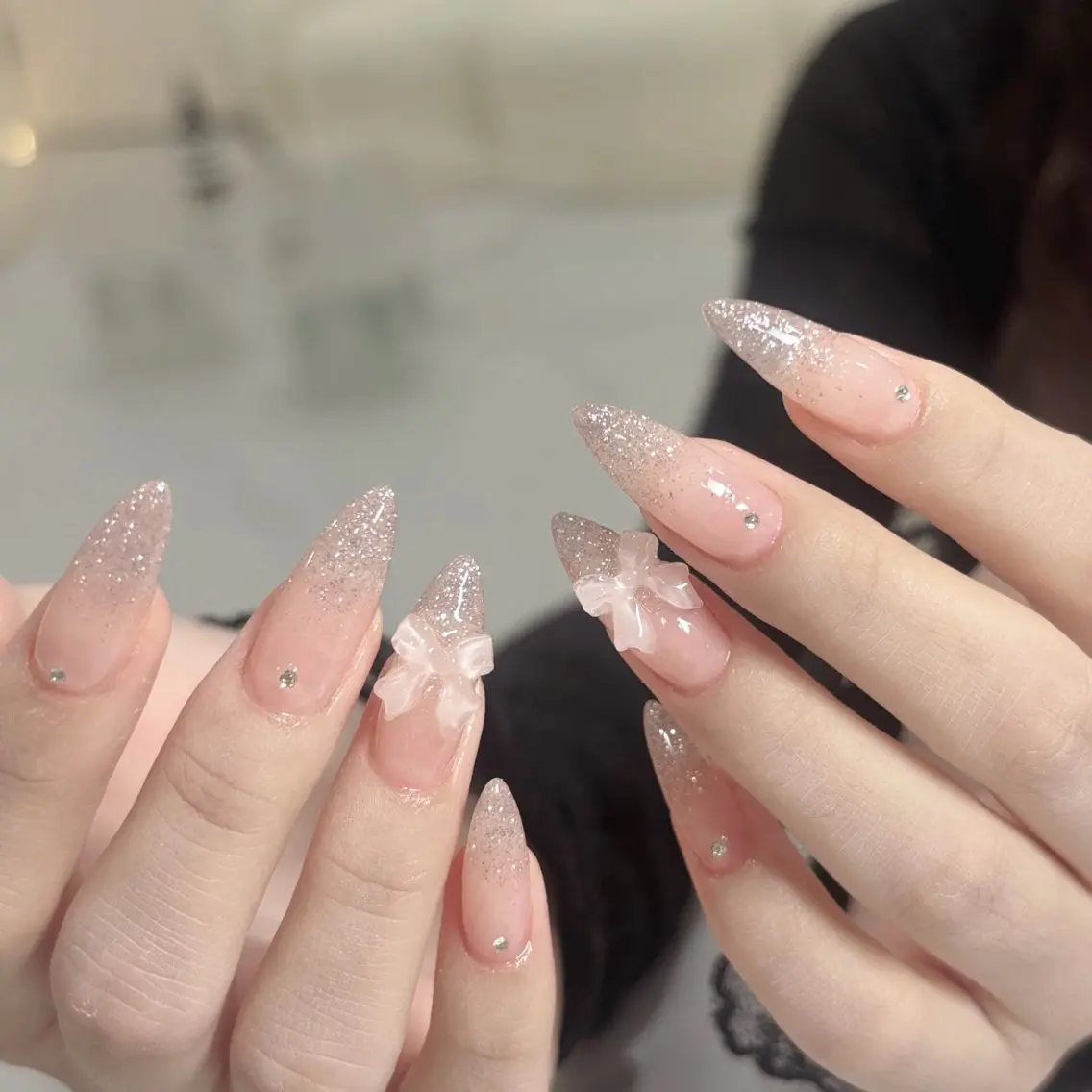 ネイル ピンク リボン ハンドネイル FLY Nail Salonのネイルデザイン