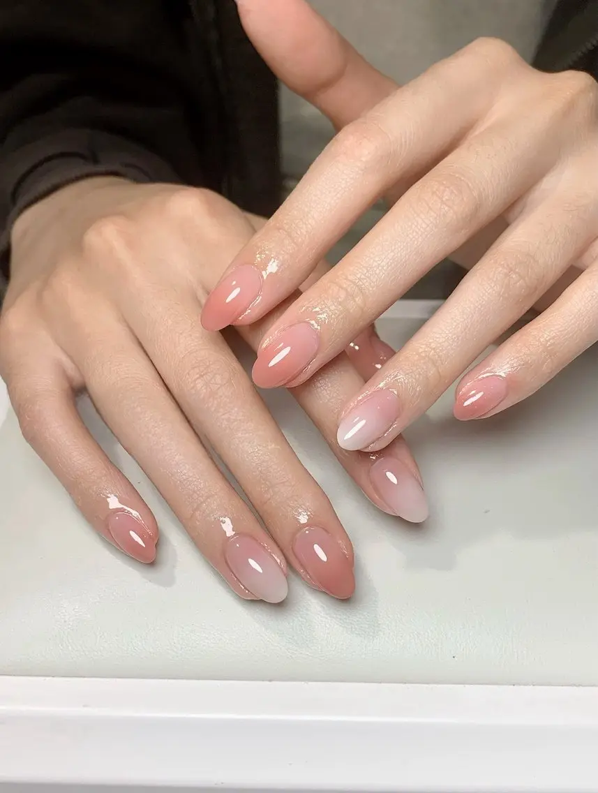 ネイル オーロラネイル 長さ出し フットネイル 韓国ネイル ラメ(グリッター) ハンドネイル 👍thumbs up nail👍のネイルデザイン