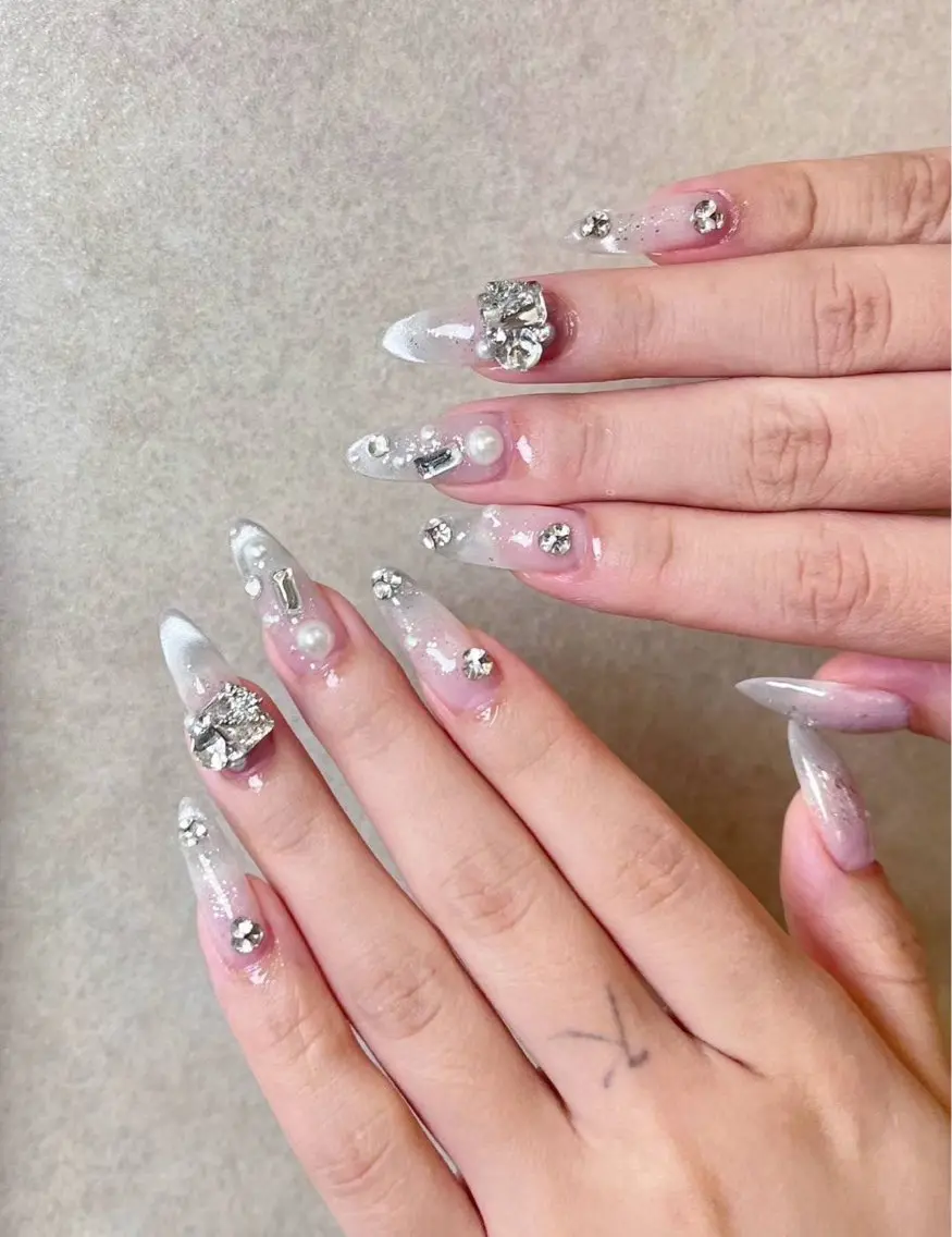ネイル アートネイル フラワーネイル フットネイル ジェルネイル マグネットネイル Babarla Nailのネイルデザイン