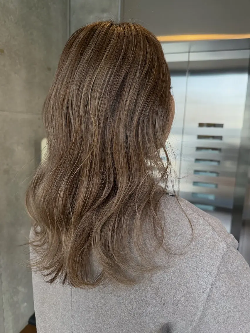 カラー ハイライトカラー ヘアカラー 🌼透明感カラー ✳︎eri🌼のヘアスタイル
