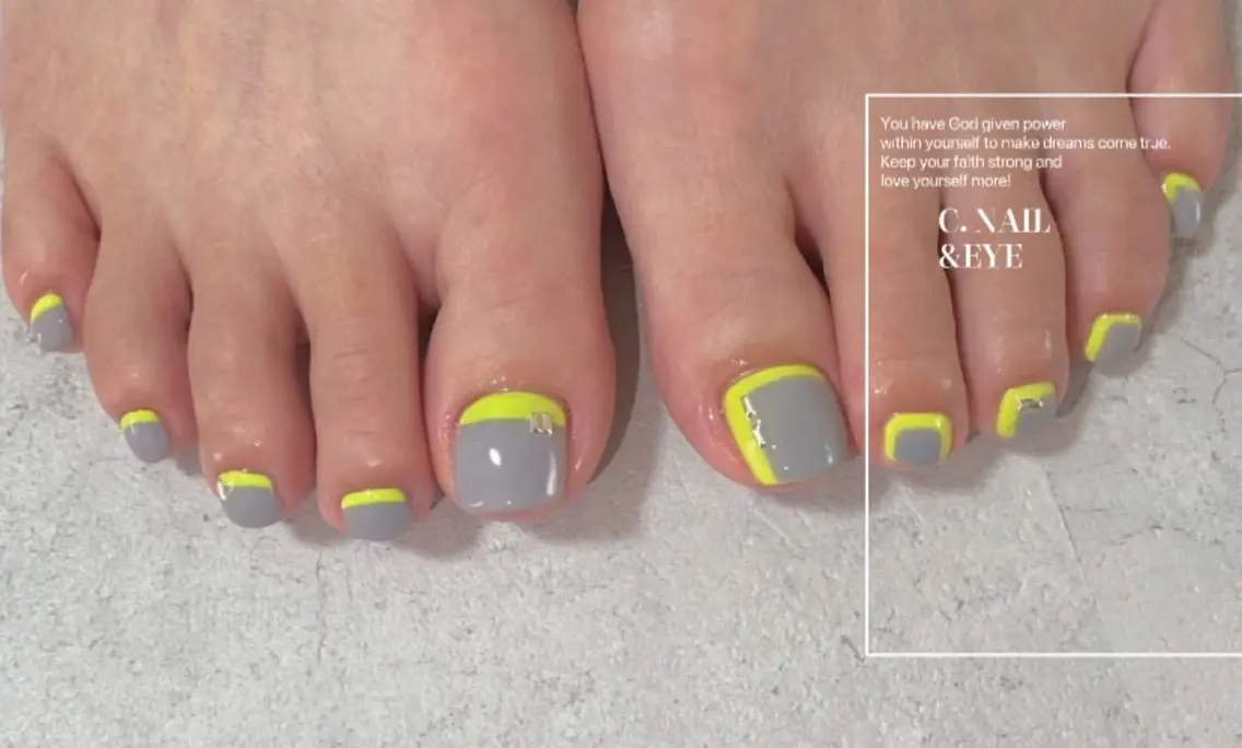 ネイル 入学式 フラッシュネイル フットネイル フレンチネイル 卒業式 C.Nail &Eyeのネイルデザイン
