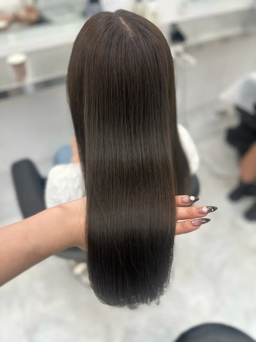 ロング カラー ヘアカラー トリートメント 上品モテヘア🩶 karen🩶のヘアスタイル