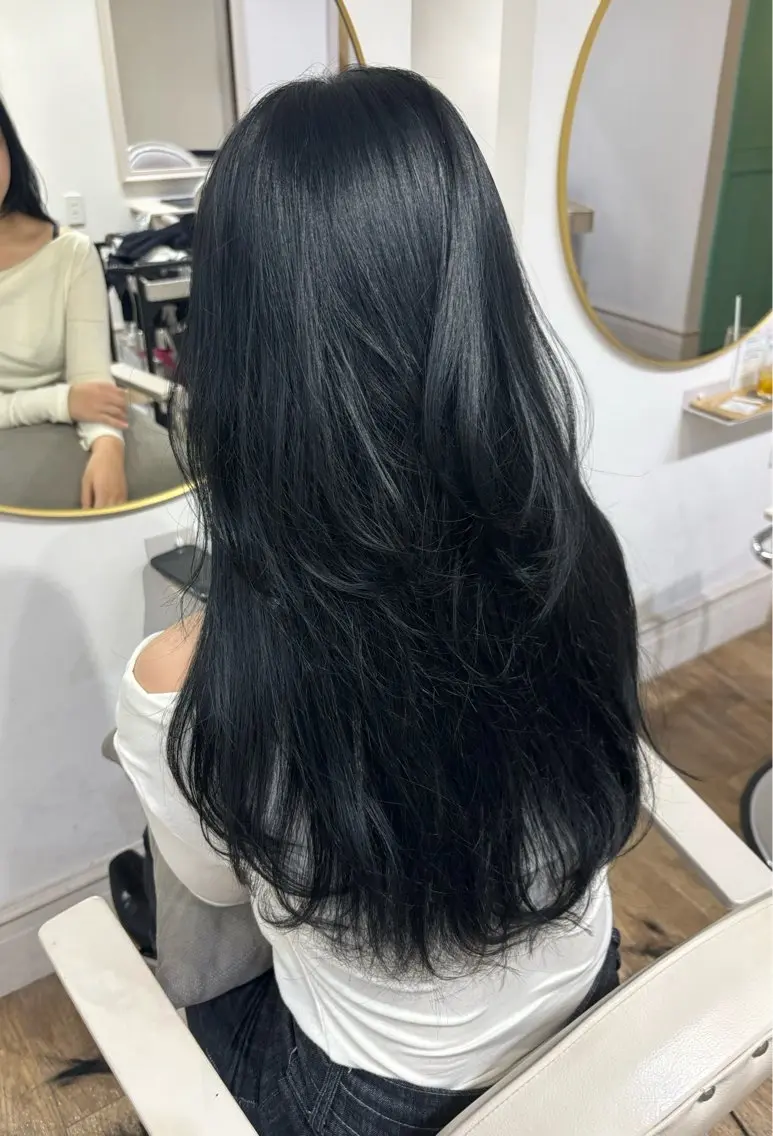 ロング カラー 韓国風ヘア カット ヘアカラー Risa🐈⬛/ グレージュ/透明感のヘアスタイル