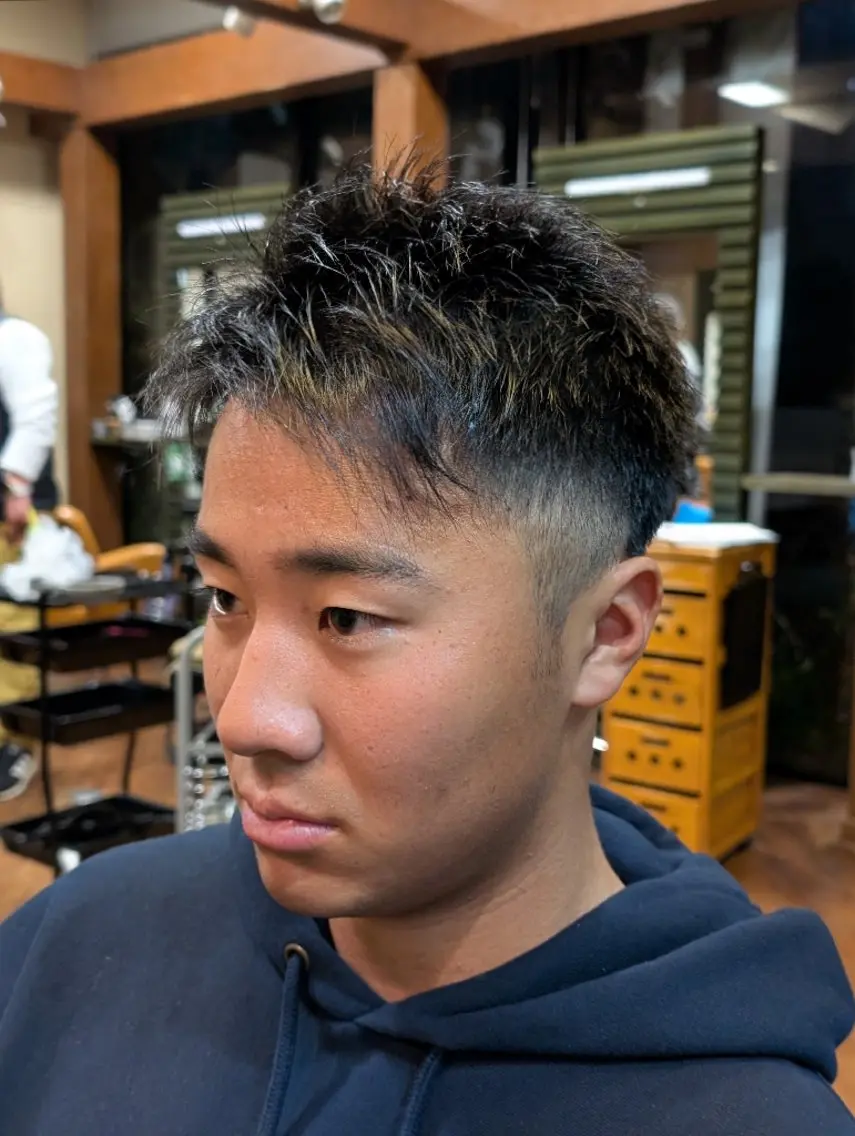 ショート メンズ 刈り上げ ショートヘア 本田 圭輔のヘアスタイル
