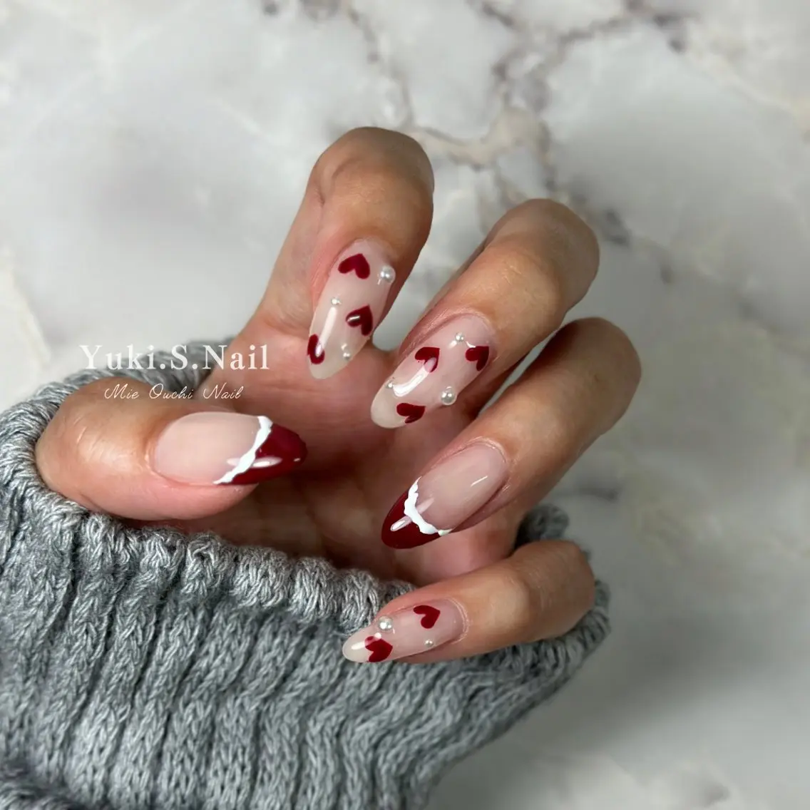 ロング 韓国風ヘア クリスマス ハンドネイル Yuki S.Nailのネイルデザイン