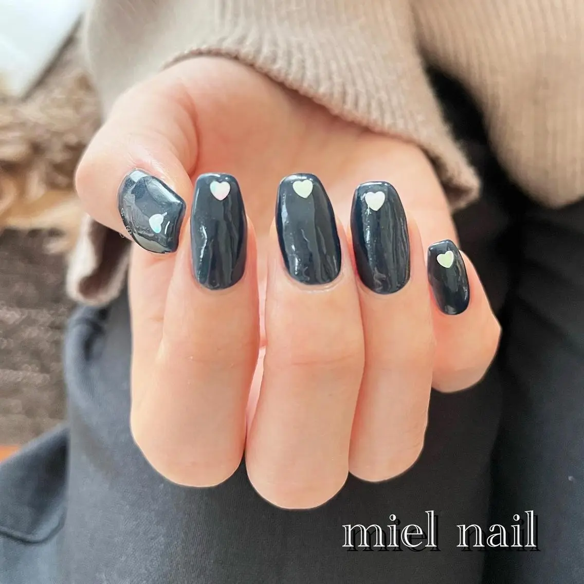 ネイル ハート ネイビー ワンカラーネイル 冬ネイル miel nailのネイルデザイン