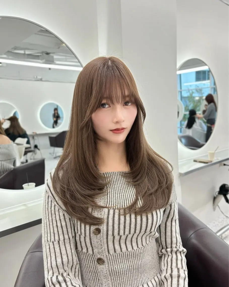 セミロング カラー パーマ ヘアアレンジ ヘアカラー トリートメント ヘアセット 🌸グレージュ/ ベージュ🌸yutaのヘアスタイル