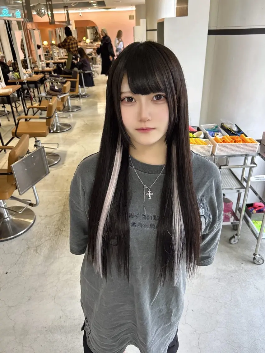 冬休みに人気✨ワンカラー+エクステ10本🎀エクステ本数相談可の写真