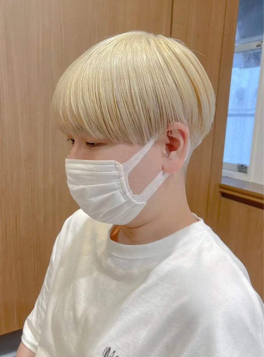 ショート カラー パーマ ヘアアレンジ メンズ アイブロウ メンズブリーチ ベージュカラー ブリーチ ブロンド ブロンドベージュ 提案型カウンセリング が大好評✨鈴木瑛也のヘアスタイル