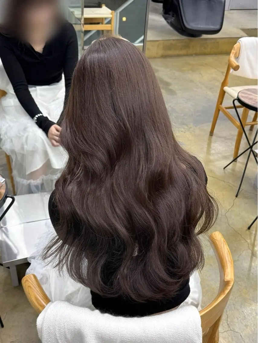 ロング パーマ 丸山 心 / 艶カラーのヘアスタイル