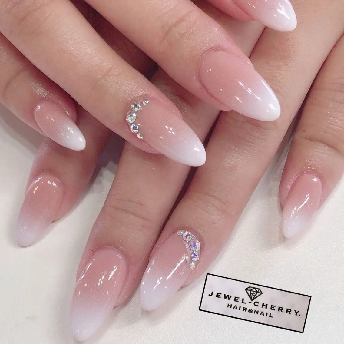 ネイル ハンドネイル Star Beautyのネイルデザイン